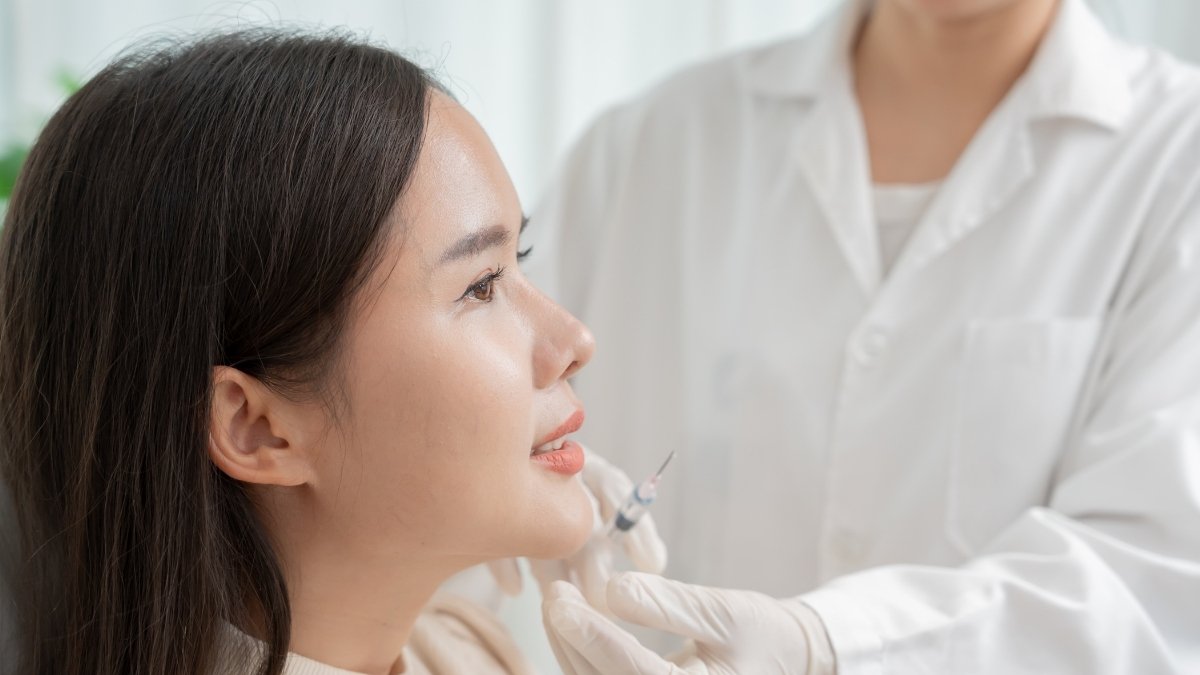 Dấu hiệu tiêm filler bị tràn