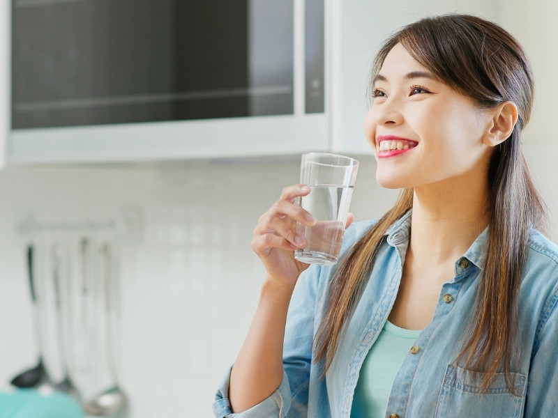 Khung giờ uống nước đẹp da mỗi ngày