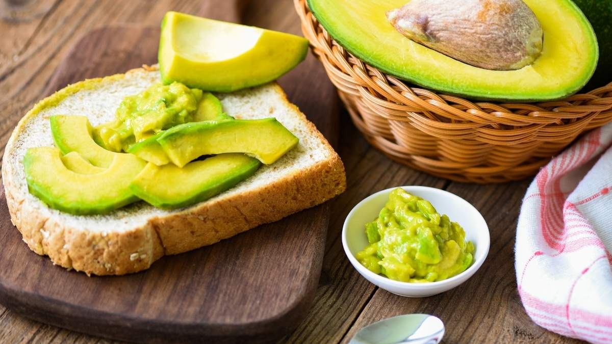 Đắp mặt nạ bơ có tác dụng gì? 7 lợi ích làm đẹp bạn chưa biết