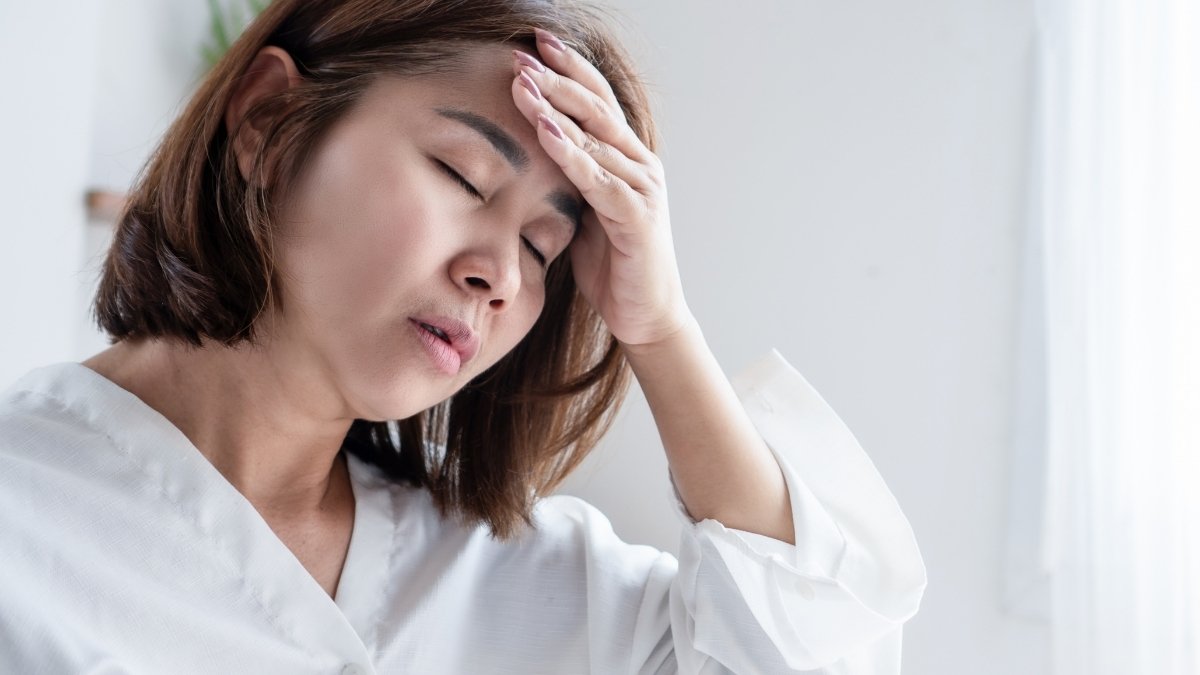 Nhức đầu thì phải làm gì? 7 cách giảm đau nhanh, hiệu quả tại nhà