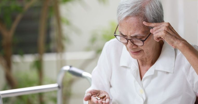 Phục hồi năng lượng não bộ và ngăn ngừa bệnh alzheimer bằng NAD+ cho tuổi trung niên